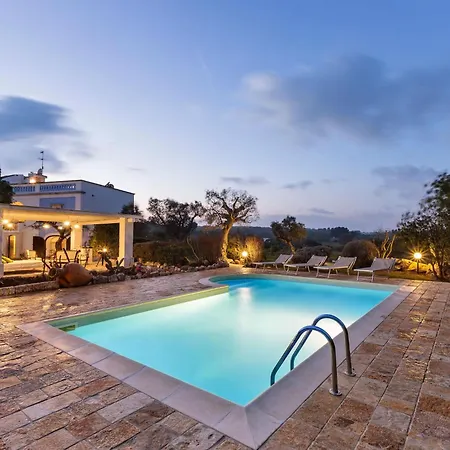 Antike Mit Privatem Pool- Und Tuerkischem Bad By Interhome